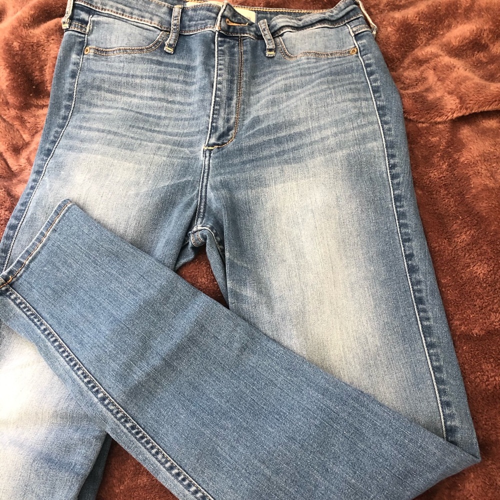 abercrombie and fitch jeans like new